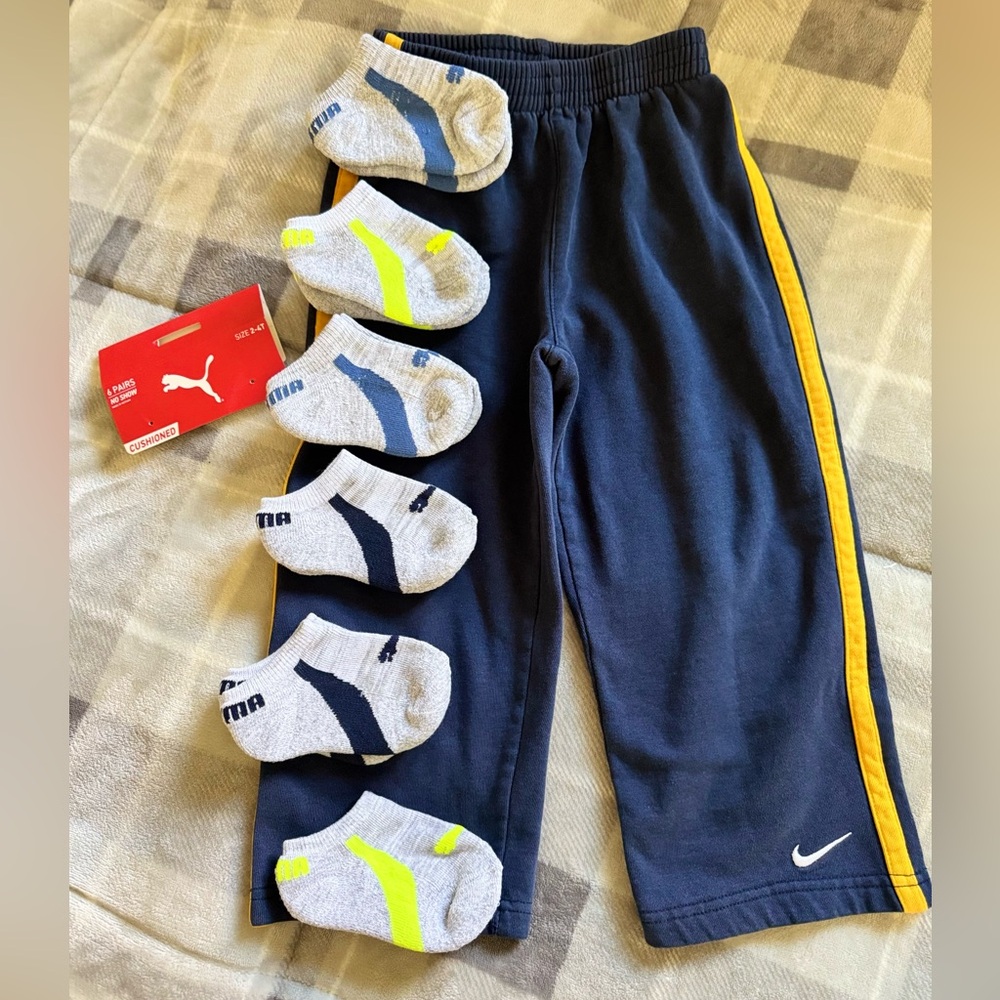 Nike Sweat Pants & New Puma Cushioned Socks